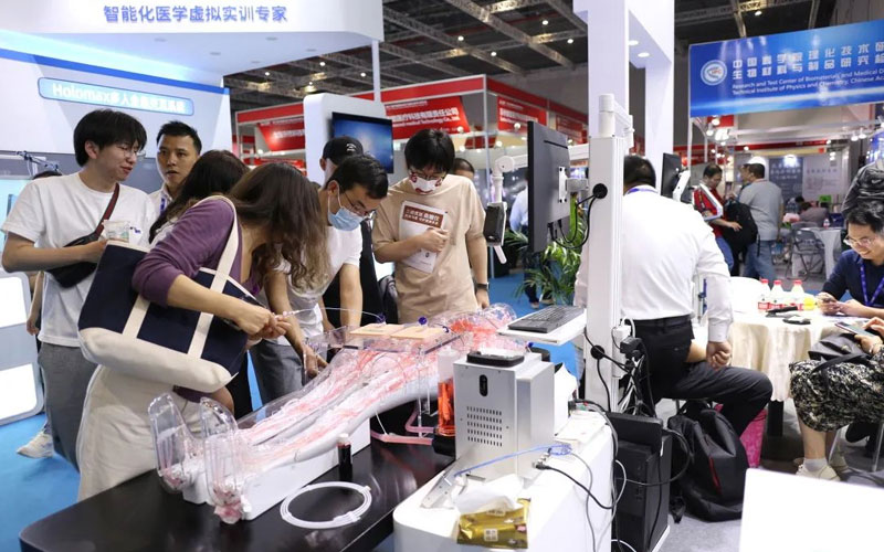 real-life-surgery-simulator.jpg real-life-surgery-simulator.jpg